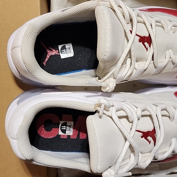 Jordan 11 CMFT Cherry Red Low Men's size 11 NWT Deadstock - Picture 9 of 11